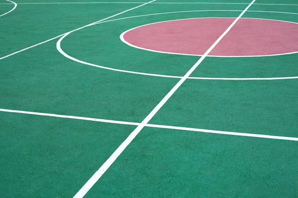 Colorido terreno deportivo con línea de marcado blanco —  Fotos de Stock