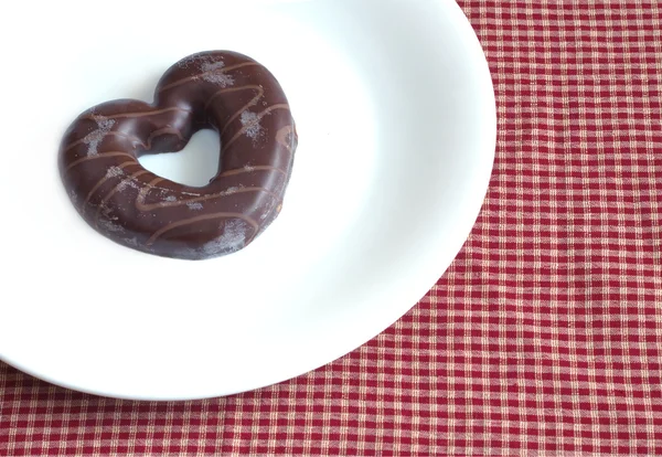 Dia dos Namorados saboroso. Biscoitos cobertos de chocolate — Fotografia de Stock