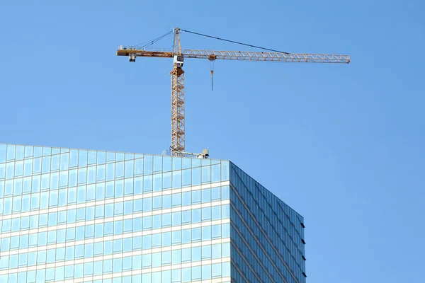 Skyscraper building construction in process — Stock Photo, Image