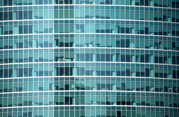 Moderno edificio de oficinas de vidrio vista frontal de la pared primer plano — Foto de Stock