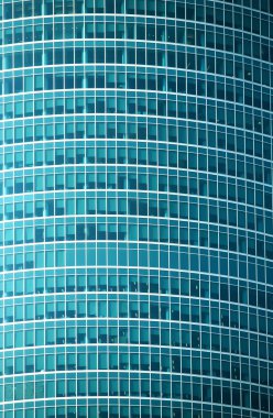 Modern ofis binası cam duvar Önden Görünüm yakın çekim