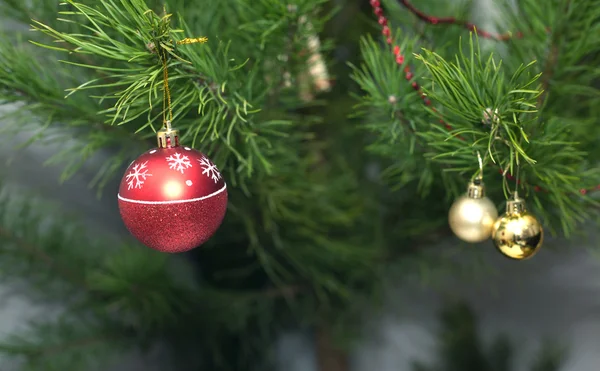 Nya året träd med runda julgranskulor på grenar — Stockfoto