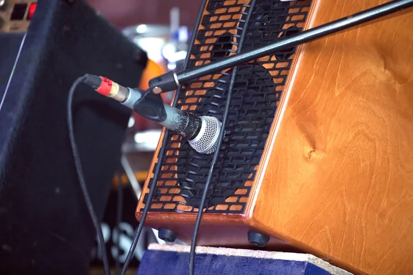 Sound amplifying equipment on concert stage — Stock Photo, Image