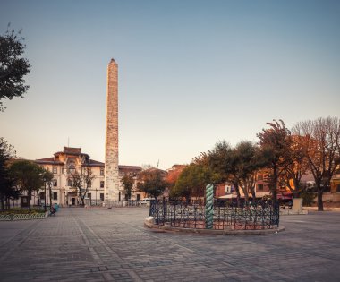 Hipodrom. Yılan sütun. Dikilitaş Constantine shakiradovileİL Istanbul 'un Sultanahmet bölgesinde.