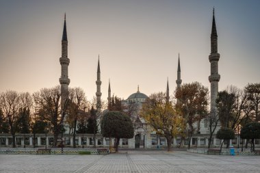 Hipodrom. Türkiye'de Istanbul 'un Sultanahmet bölgesinde Sultanahmet Camii (Sultan Ahmet Camii Camii).