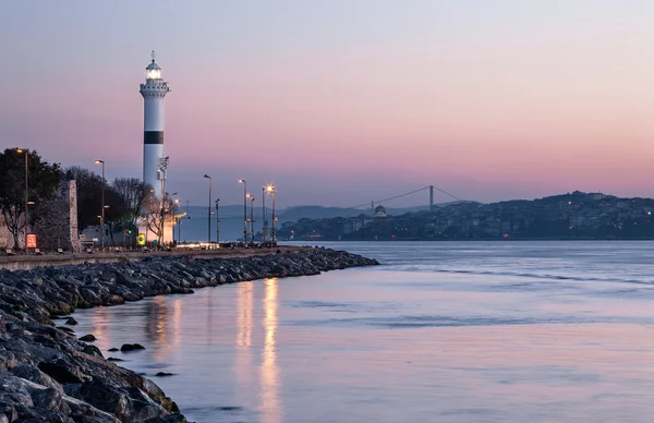 Boğaz'ın deniz feneri de Istanbul, Türkiye