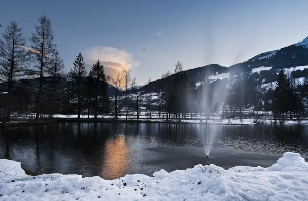 BAD HOFGASTEIN, AUSTRIA. Park Alpenkur. Paisaje urbano . — Foto de Stock