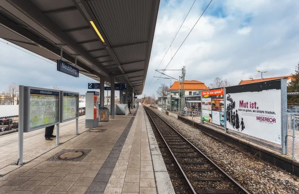 Münih, Almanya. Metro İstasyonu Neubiberg. — Stok fotoğraf