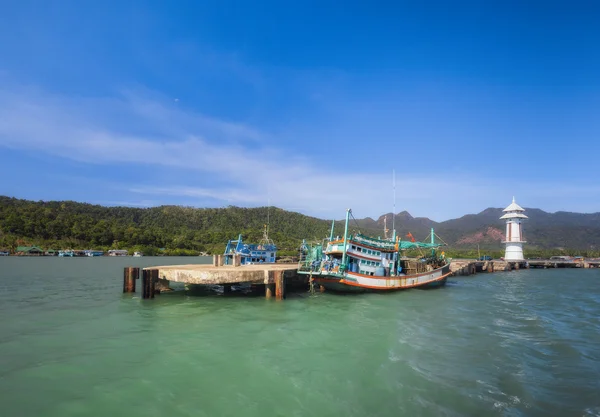 Thailand, Ko Chang. De vuurtoren in het dorp van Bang Bao. — Stockfoto