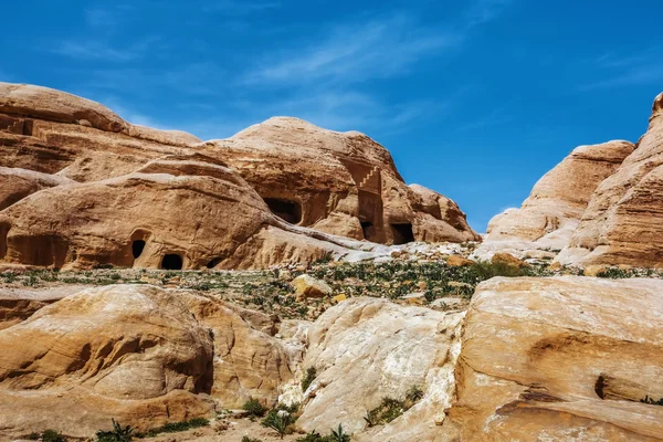 Jordanien. Peter. Felsenstadt mit Höhlen. — Stockfoto