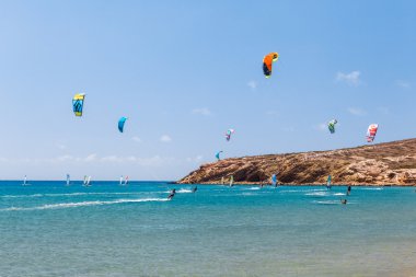 Yunanistan, Rhodes. Kiters ve Caretta Prasonisi Körfezi içinde.