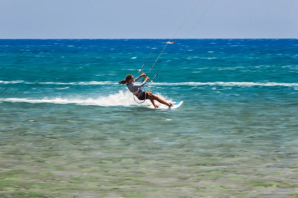 Greece, Rhodes. Beach Prasonisi kitesurfer. — Stock Photo, Image