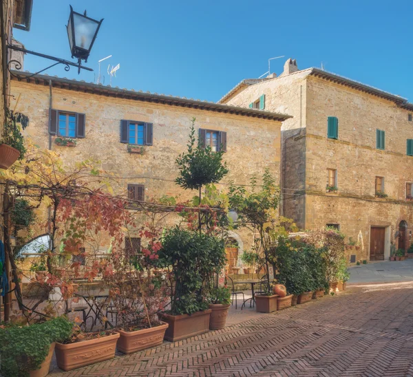 Hermosa arquitectura de la cautivadora ciudad de Pienza, Toscana — Foto de Stock