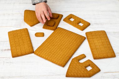 Zencefilli kurabiye evi için parçalar. Yeni yıla hazırlanıyorum, Noel 'e..