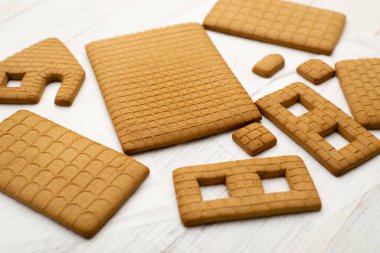 Zencefilli kurabiye evi için parçalar. Yeni yıla hazırlanıyorum, Noel 'e..