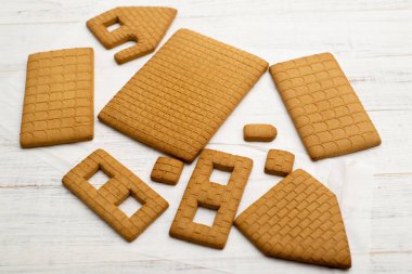 Zencefilli kurabiye evi için parçalar. Yeni yıla hazırlanıyorum, Noel 'e..