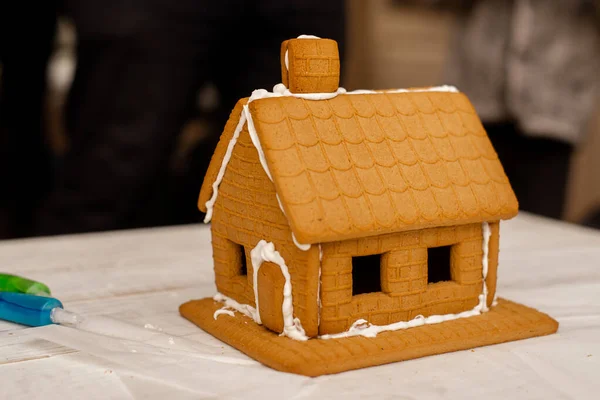 Decoração Cozinhar Bater Uma Casa Gengibre Preparação Para Natal — Fotografia de Stock