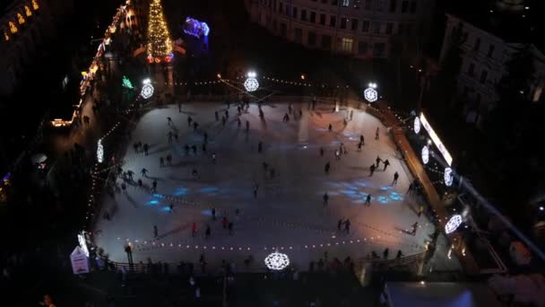 Kiev Ucrania Enero 2021 Gente Patina Por Noche Pista Hielo — Vídeos de Stock