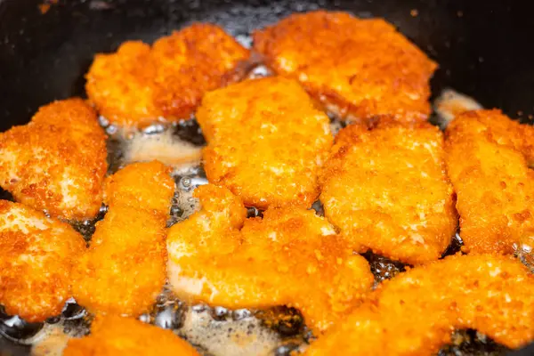 Filet Poulet Frit Pané Dans Une Poêle — Photo