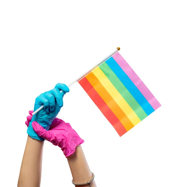 Bandera Lgbt Sostiene Las Manos Con Guantes Goma Aislados Sobre — Foto de Stock