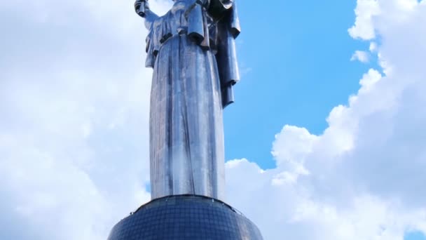 キエフの祖国への記念碑の眺め — ストック動画