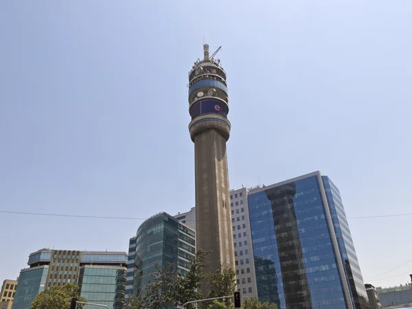 サンティアゴ ・ デ ・ チリの entel タワー — ストック写真