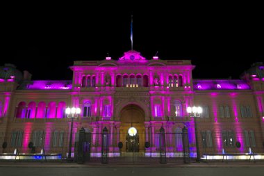 Casa Rosada (pembe evde) gece