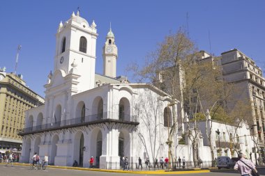 Bina, cabildo buenos aires