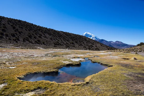 Geysers Junthuma, formados por atividade geotérmica. Bolívia — Fotografia de Stock