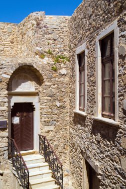 Eski mancha Kalesi, Yunanistan detayları