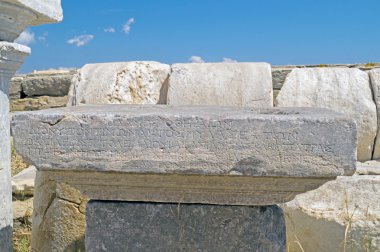 Yunan ünlü Delos yazı ile antik kalıntılar parçası