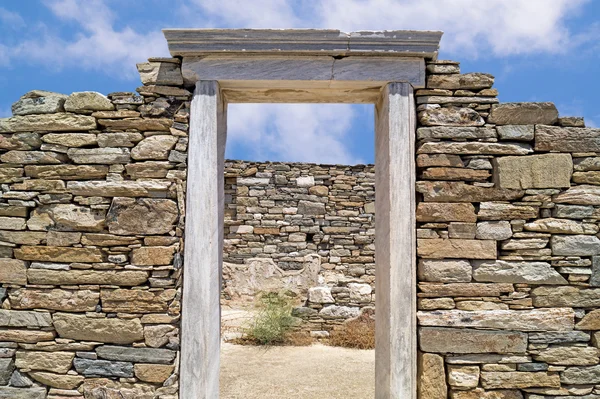 Capitello della colonna ionica, dettaglio architettonico sull'isola di Delos, Gre — Foto Stock