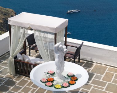 Santorini Island, Yunanistan geleneksel Yunan kafeterya