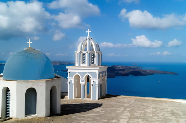 Arquitectura tradicional del pueblo de Oia en la isla de Santorini, Gre —  Fotos de Stock