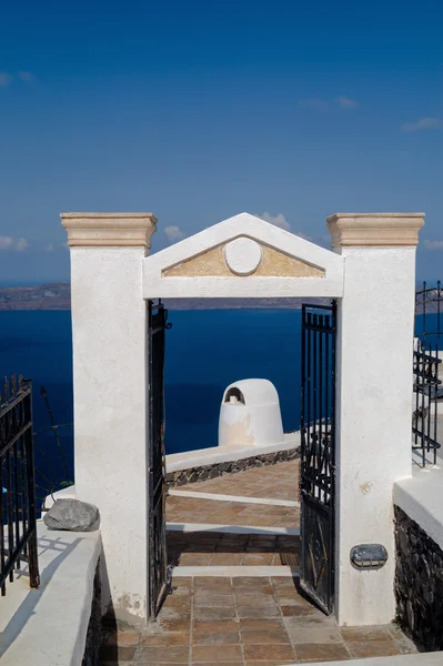 Arquitetura tradicional da vila de Oia na ilha de Santorini, Gre — Fotografia de Stock