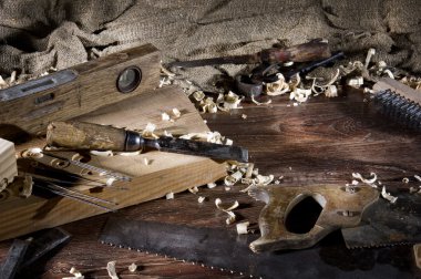 İşyeri marangoz. Tahta ve bir kaç araç