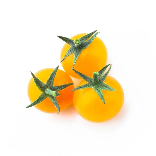 Beyaz üzerine izole edilmiş sarı kiraz domatesleri. — Stok fotoğraf