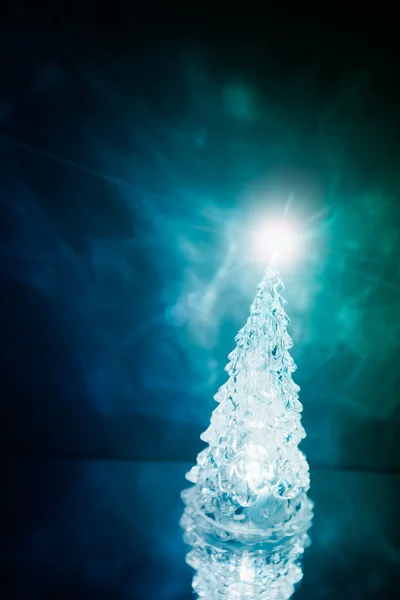 Luce della lampada dell'albero di Natale con riflessione — Foto Stock