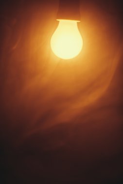 ampul lamba sıcak ışık duman