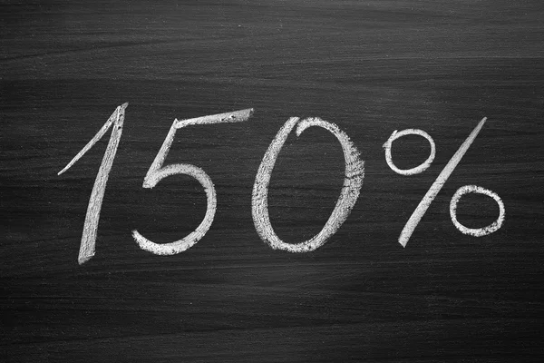 150 percent header written with a chalk on the blackboard — Stock Photo, Image