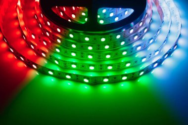 Çokrenkli rgb öncü ışık şeridi rulosu