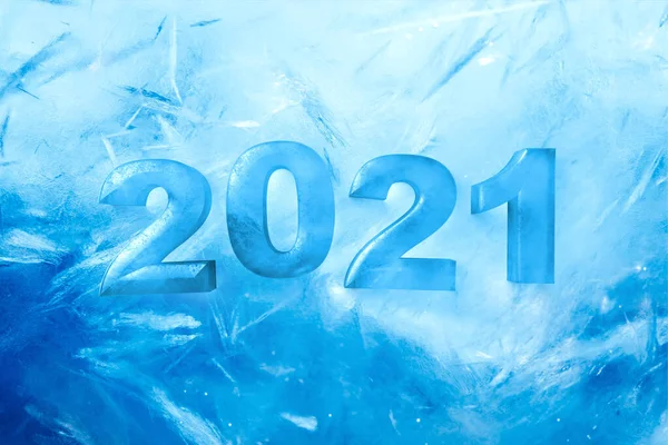 2021 Feliz Año Nuevo Texto Hielo Sobre Fondo Azul Congelado —  Fotos de Stock