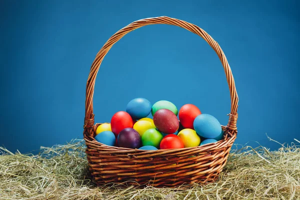 Easter Basket Multicolor Eggs Blue Background — Stock Photo, Image