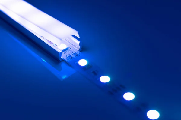 Led Streifen Blaues Licht Aluminium Kanal Diffusor — Stockfoto