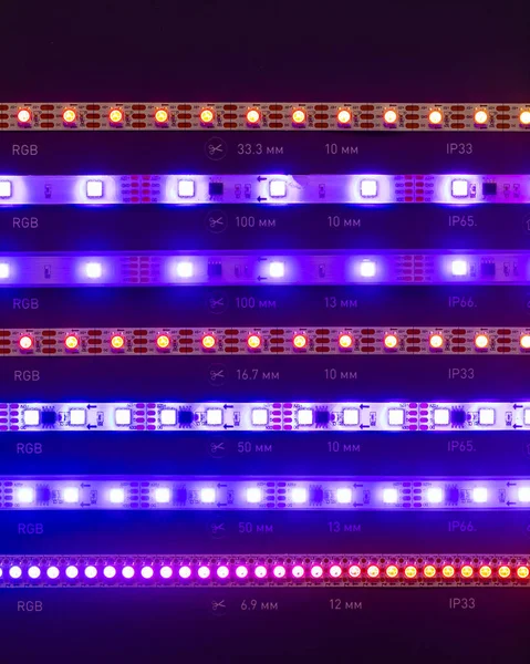 Bandes Led Lumières Violettes Sur Fond Noir — Photo