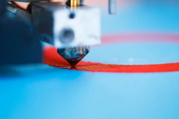 Hoofd van 3D-printer in actie — Stockfoto