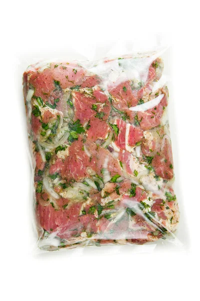 Barbecue vlees in zak van vacuüm marinade — Stockfoto