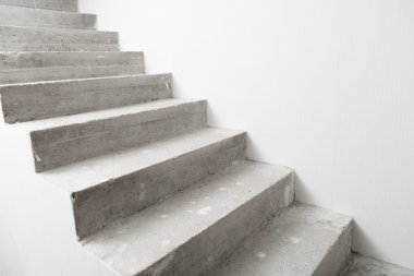 Beton merdiven yapım aşamasında