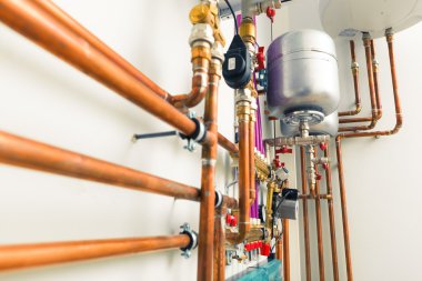 bakır borular içinde Boiler-Room mühendislik