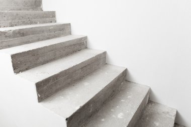 Beton merdiven yapım aşamasında